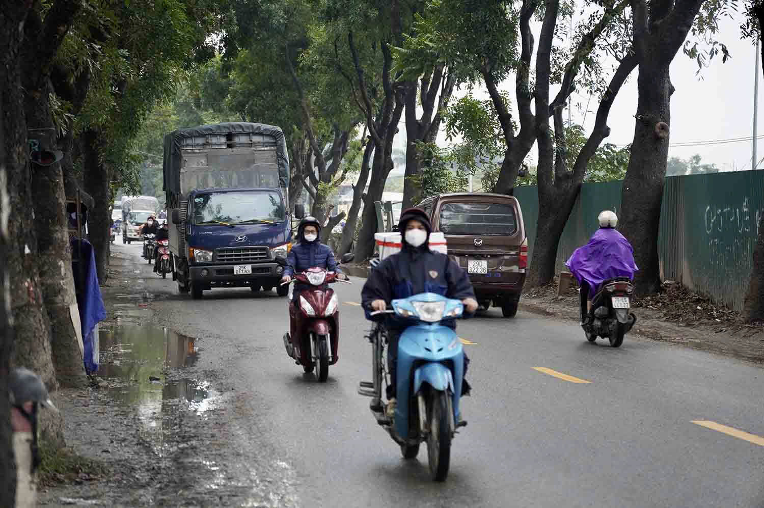 H&agrave; Nội hạn chế giao th&ocirc;ng đường 70, người d&acirc;n đi lại thế n&agrave;o?- Ảnh 1.