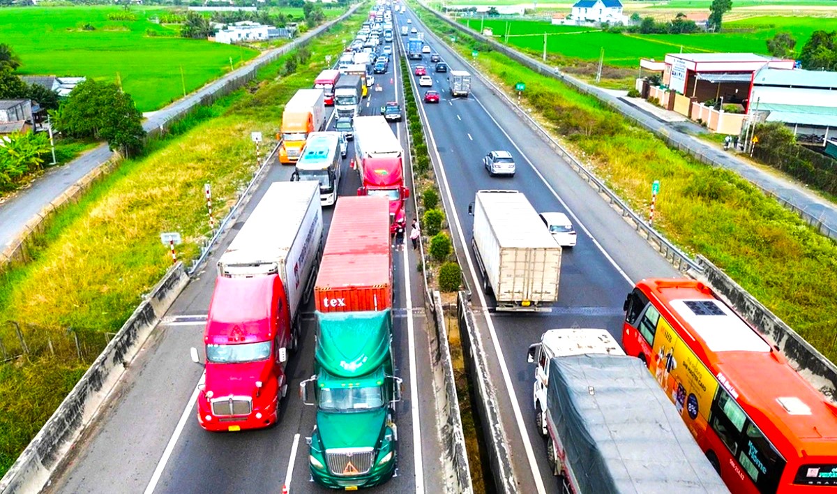 Đề xuất mới về giao cơ quan c&oacute; thẩm quyền mở rộng cao tốc TP.HCM - Trung Lương - Mỹ Thuận- Ảnh 1.