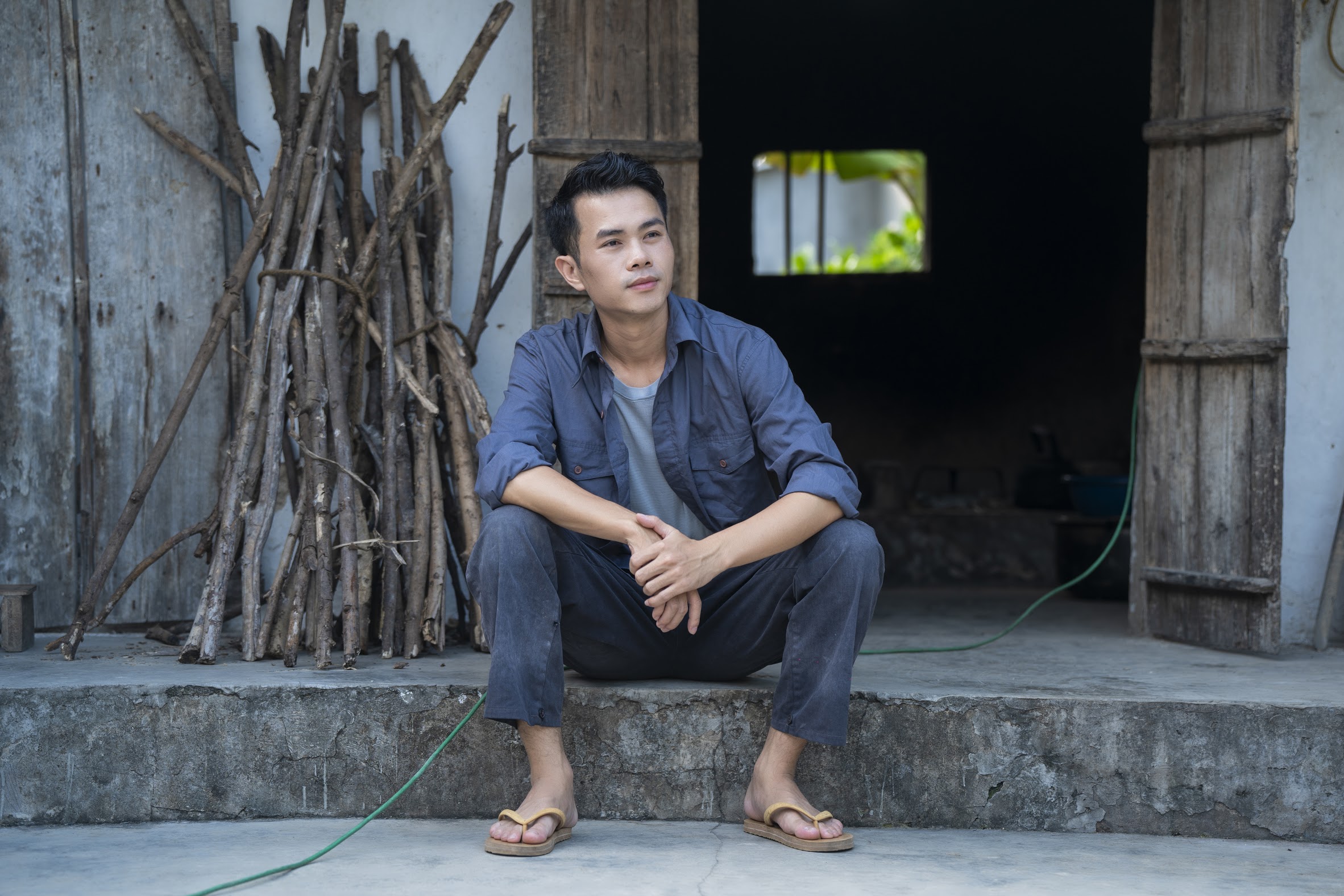 L&ecirc; Vĩnh To&agrave;n - Gian nan h&agrave;nh tr&igrave;nh từ cậu b&eacute; v&aacute;c đồ th&agrave;nh ca sĩ chuy&ecirc;n nghiệp- Ảnh 5.