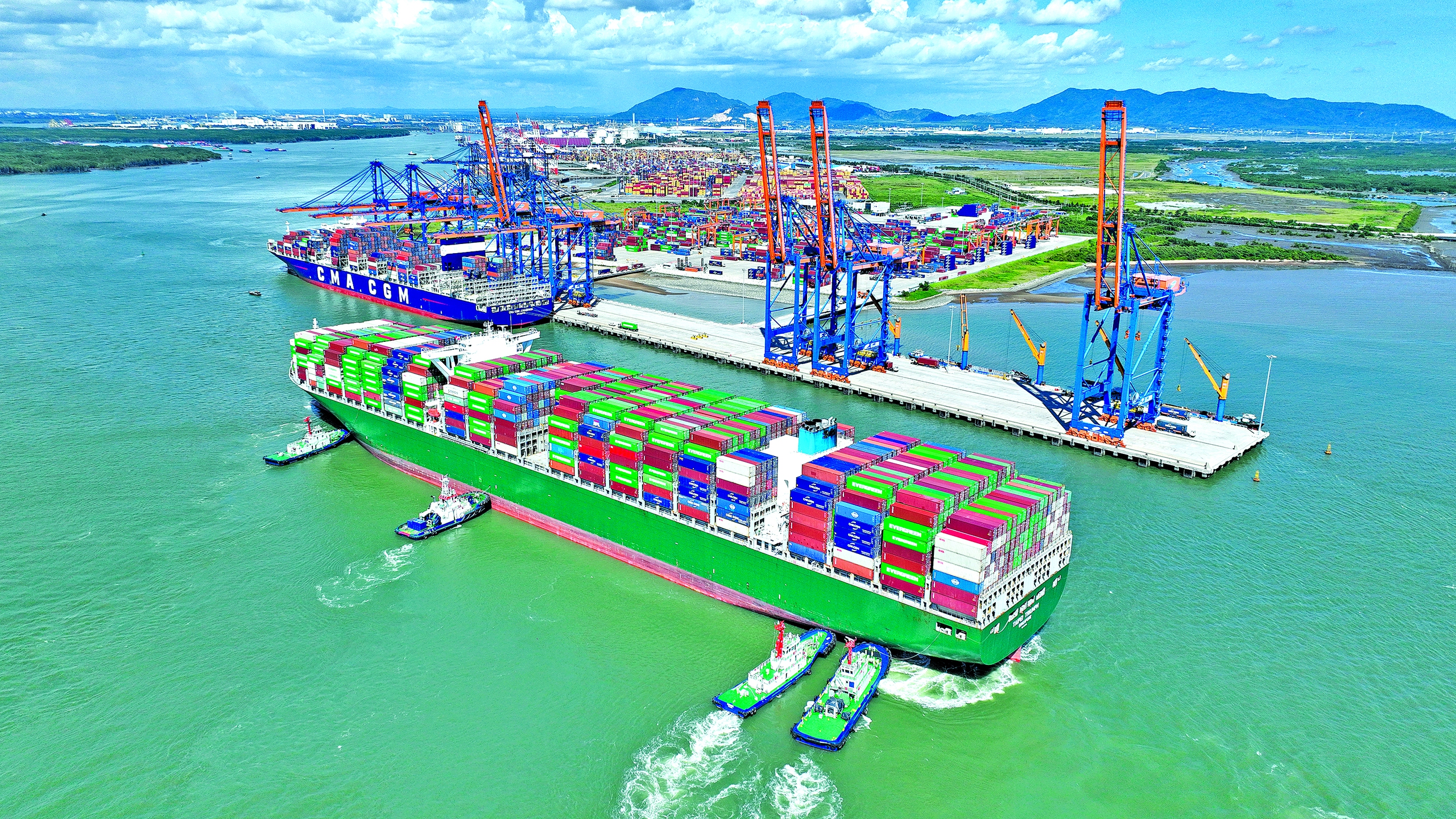 Ngành vận tải 80 năm đồng hành cùng đất nước- Ảnh 6. Ngành vận tải 80 năm đồng hành cùng đất nước- Ảnh 6.