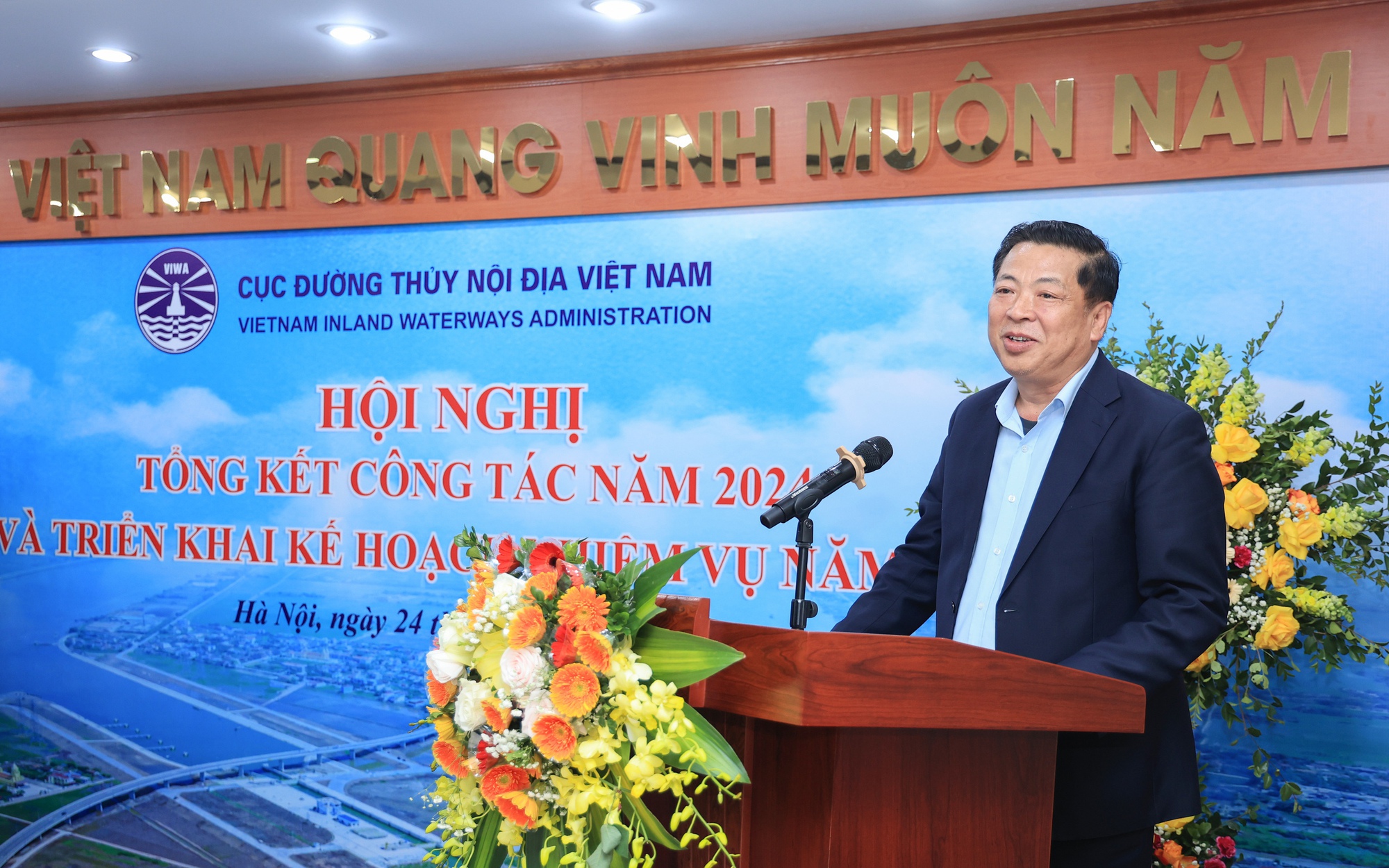 Năm 2024, vận tải thủy tiếp tục tăng trưởng hai con số- Ảnh 2. Thúc đẩy đầu tư, khai thác lợi thế vận tải đường thủy nội địa