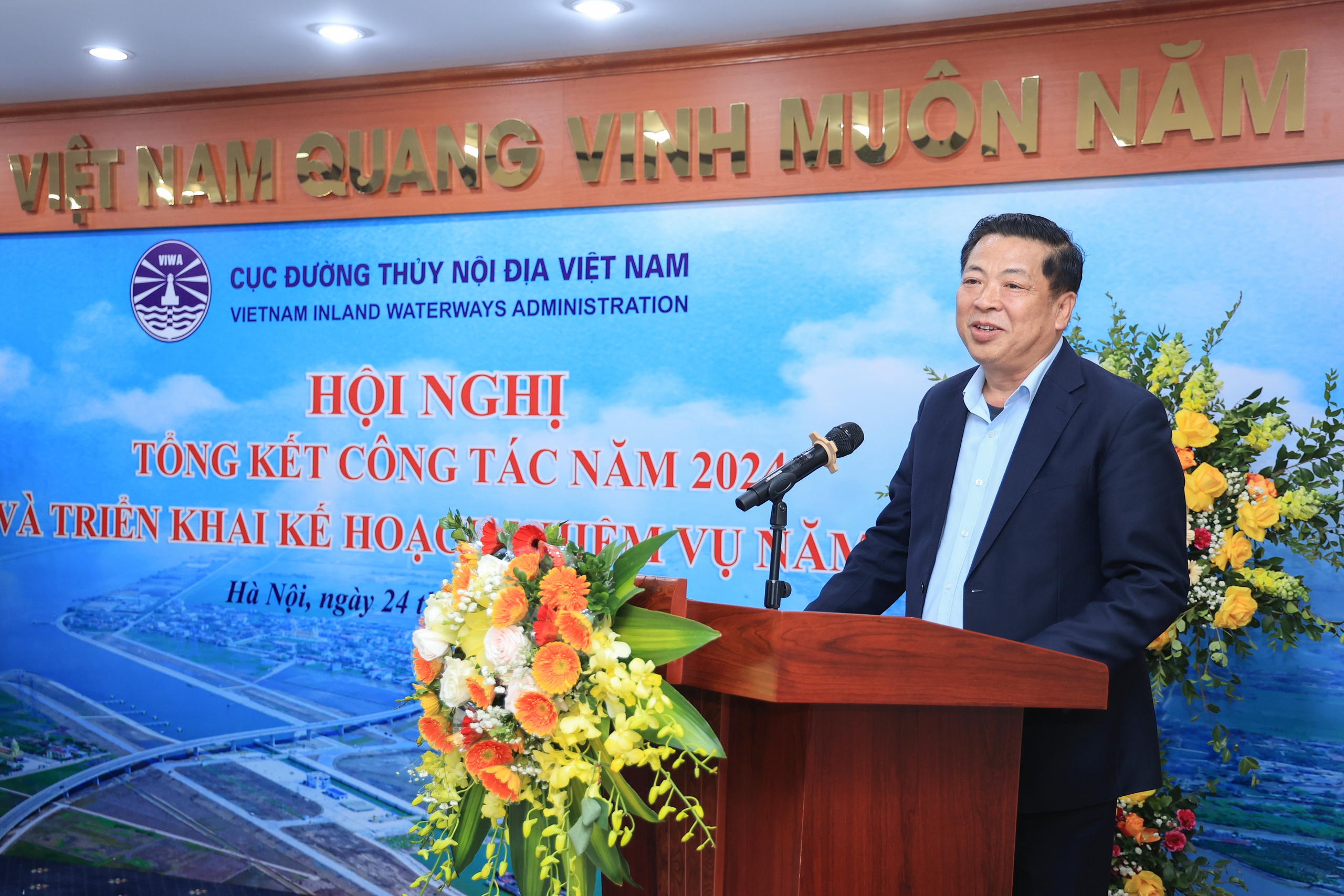 Th&uacute;c đẩy đầu tư, khai th&aacute;c lợi thế vận tải đường thủy nội địa- Ảnh 1.