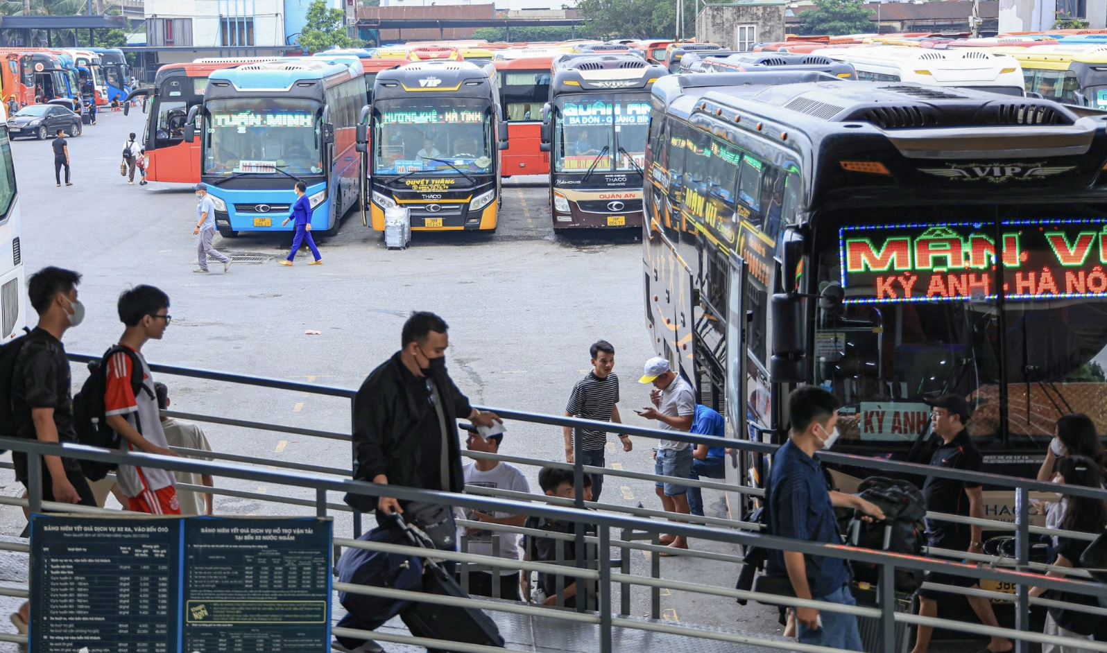 Quy định mới về thu hồi phù hiệu xe khách- Ảnh 1. Quy định mới về thu hồi phù hiệu xe khách- Ảnh 1.