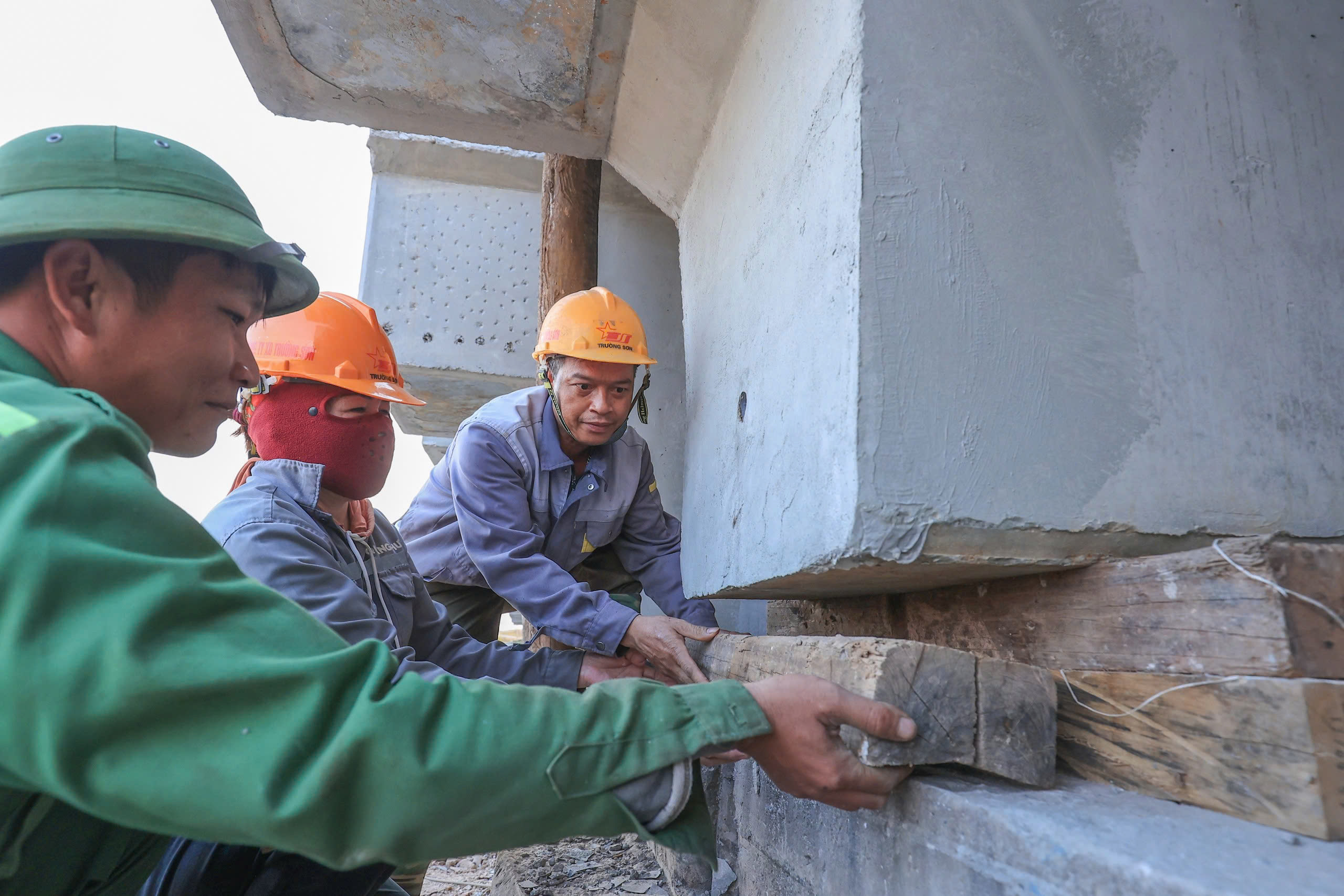 Toàn cảnh Vành đai 4 Vùng Thủ đô đoạn qua Mê Linh sau hơn một năm thi công- Ảnh 12. Toàn cảnh Vành đai 4 Vùng Thủ đô đoạn qua Mê Linh sau hơn một năm thi công- Ảnh 12.