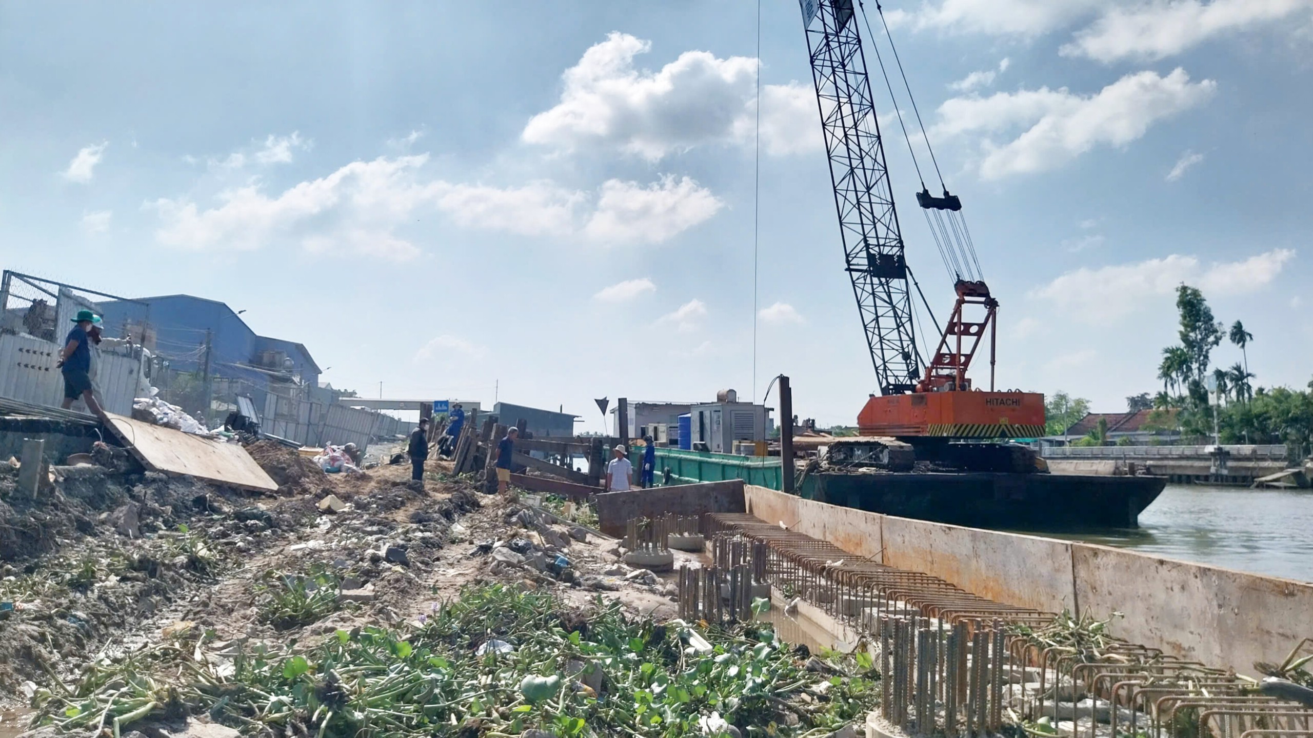 Trễ hẹn khắc phục đoạn sạt lở tr&ecirc;n quốc lộ 80- Ảnh 1.