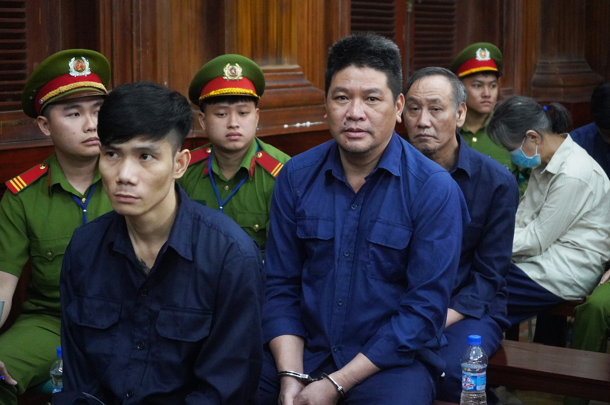 X&eacute;t xử b&agrave; tr&ugrave;m Oanh "H&agrave;" điều h&agrave;nh đường d&acirc;y 626kg ma t&uacute;y- Ảnh 3.