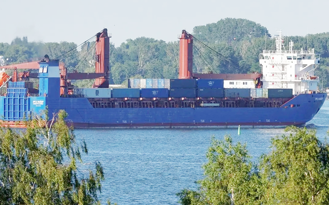 Chìm tàu container ngoài khơi bang Kerala, Ấn Độ ban bố tình trạng khẩn cấp- Ảnh 2. Chìm tàu chở hàng Nga ở Địa Trung Hải, 2 thủy thủ mất tích