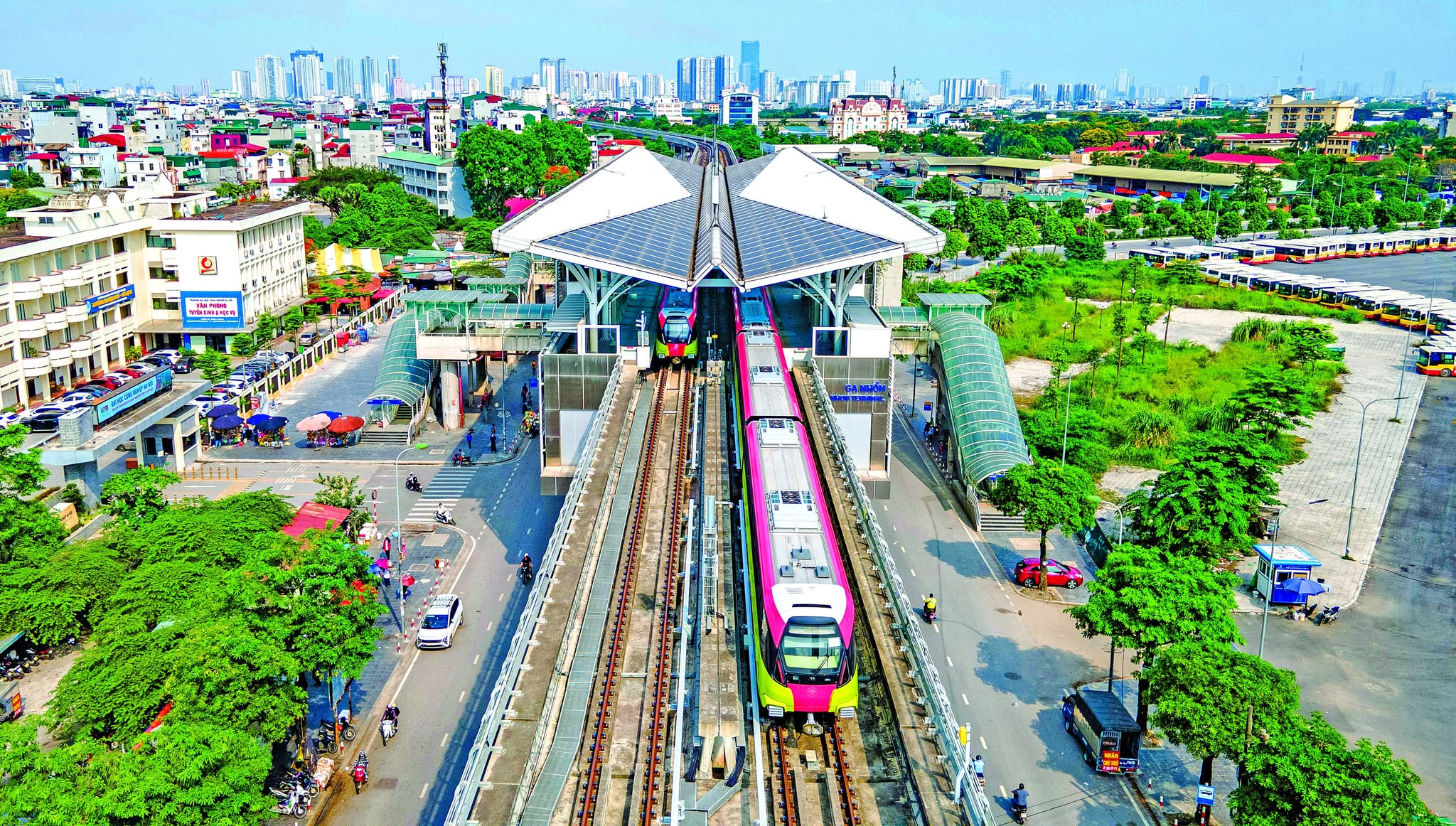 Vận tải khách công cộng cần sự đột phá- Ảnh 3. Vận tải khách công cộng cần sự đột phá- Ảnh 3.