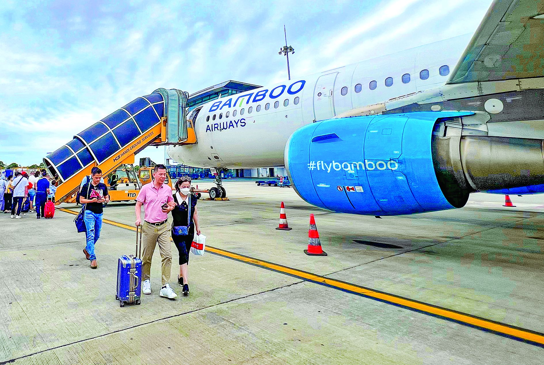 Nhìn lại một thập kỷ thực hiện chiến lược phát triển vận tải- Ảnh 4. Nhìn lại một thập kỷ thực hiện chiến lược phát triển vận tải- Ảnh 4.