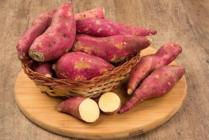 Loại củ d&acirc;n d&atilde; nhưng ngọt ng&agrave;o, chế biến c&aacute;ch n&agrave;y vừa lạ miệng lại bổ dưỡng- Ảnh 1.