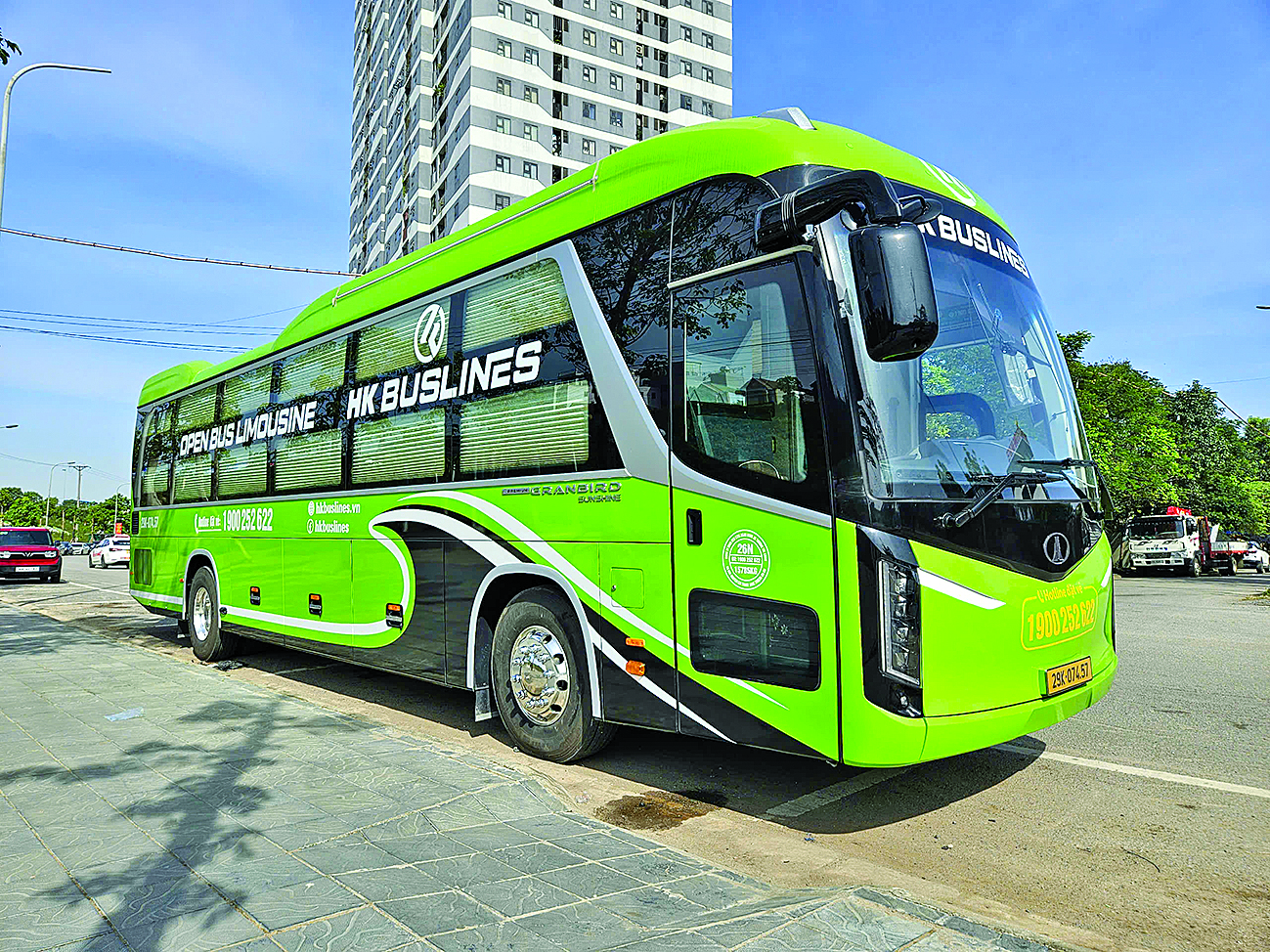 HK BusLines tận t&acirc;m tr&ecirc;n mọi h&agrave;nh tr&igrave;nh- Ảnh 1.