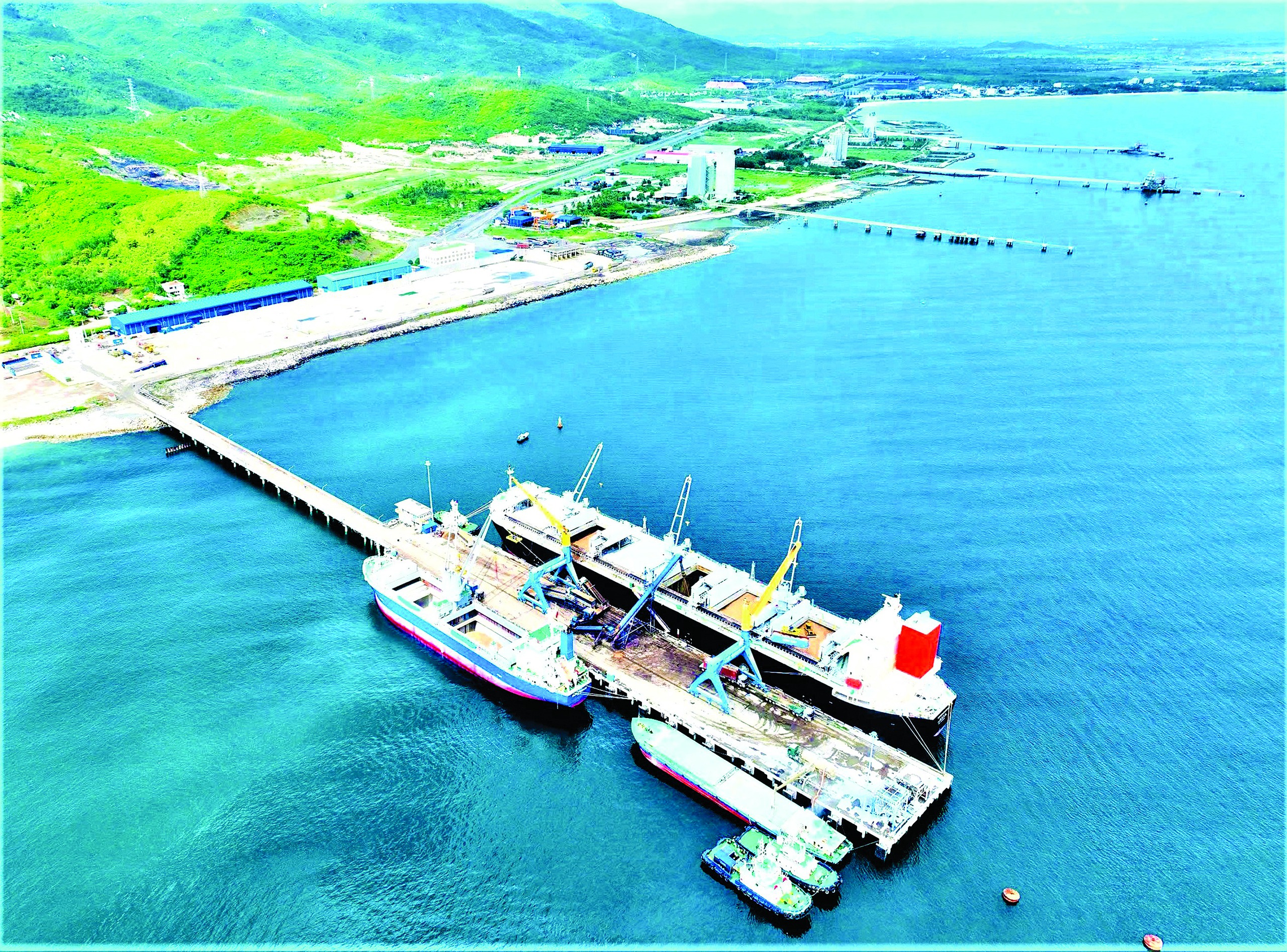 Cảng tổng hợp Nam V&acirc;n Phong từng bước vươn l&ecirc;n th&agrave;nh cảng biển lớn- Ảnh 1.