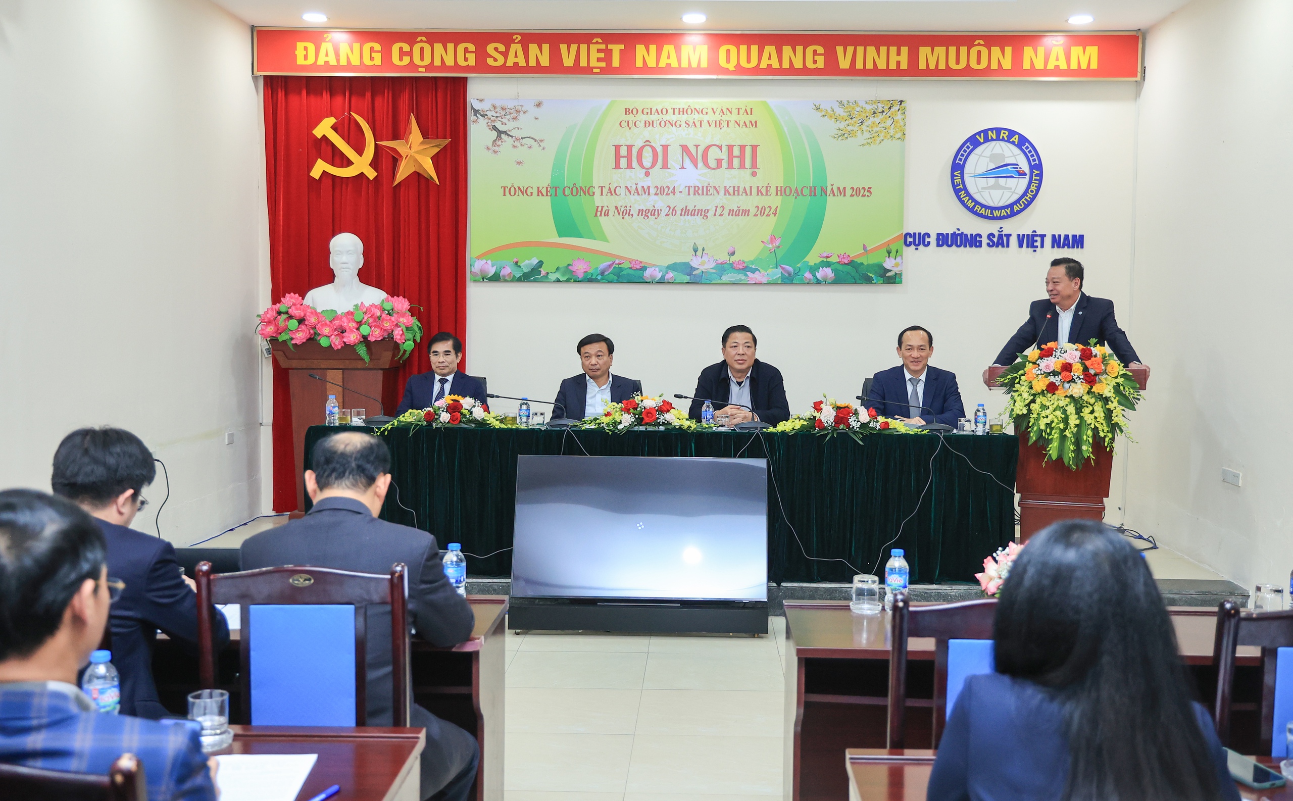 Bộ trưởng GTVT: Ch&uacute; trọng đ&agrave;o tạo nh&acirc;n lực, sẵn s&agrave;ng vận h&agrave;nh đường sắt tốc độ cao- Ảnh 3.