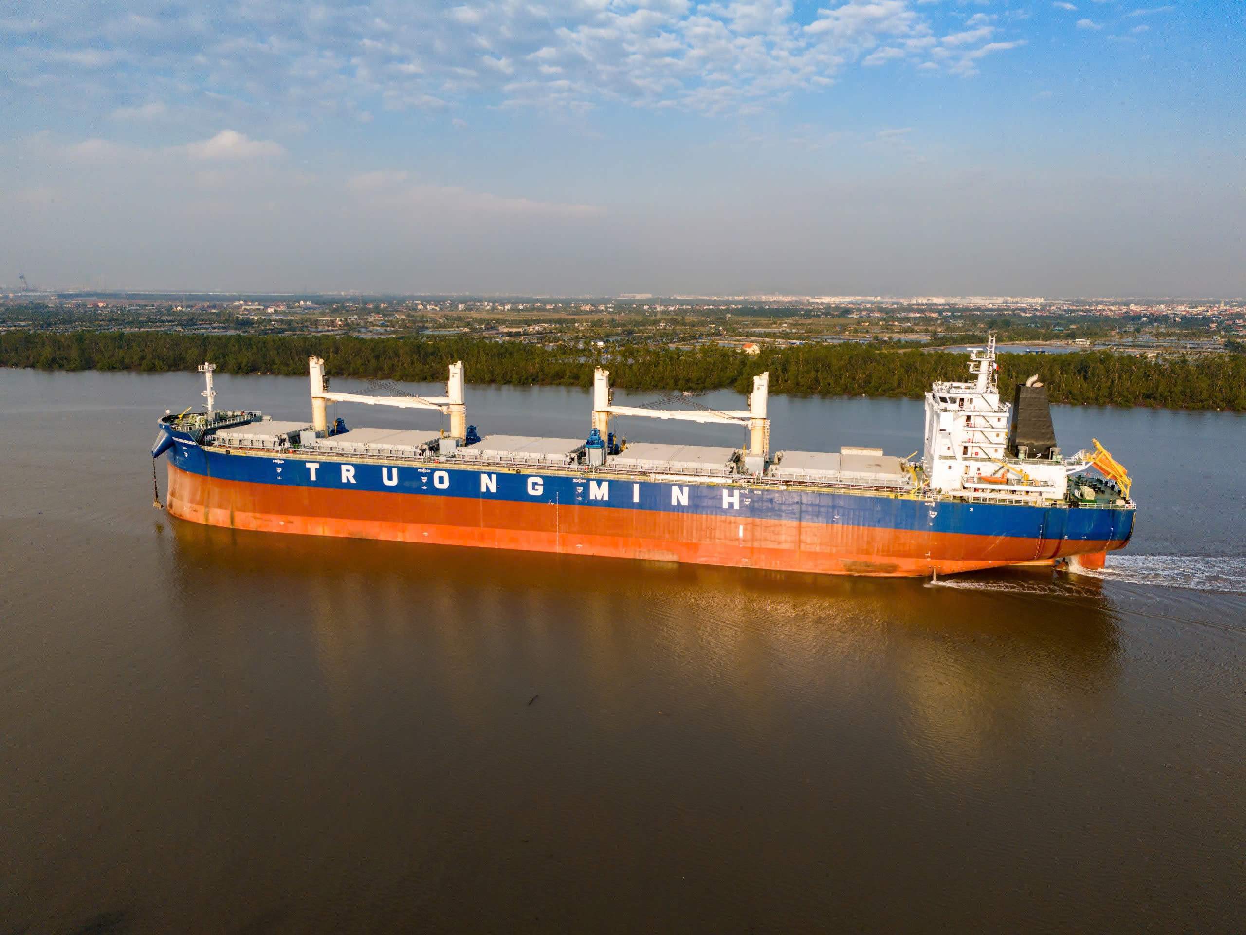 B&agrave;n giao t&agrave;u h&agrave;ng rời lớn nhất do doanh nghiệp Việt đ&oacute;ng mới- Ảnh 2.