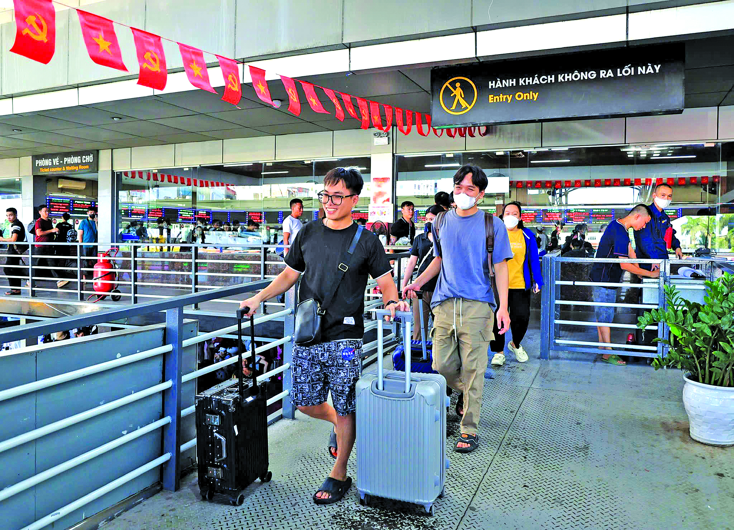 Bến xe khang trang, hiện đại của Thủ đ&ocirc;- Ảnh 4.