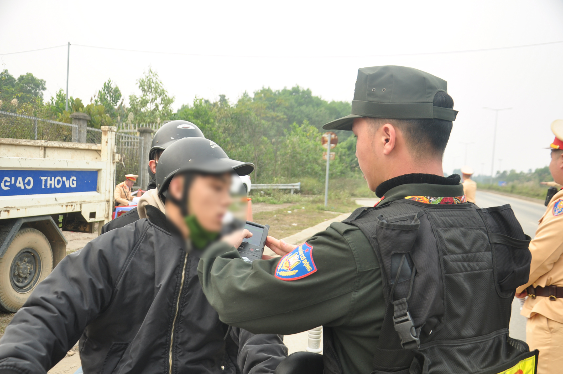 Hơn 1.000 t&agrave;i xế vi phạm giao th&ocirc;ng ở Y&ecirc;n B&aacute;i bị xử l&yacute; trong 10 ng&agrave;y- Ảnh 2.