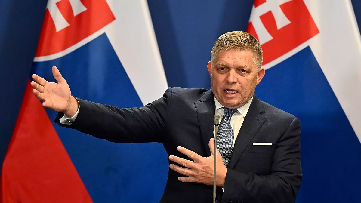 Slovakia dọa cắt điện nếu Ukraine ngừng vận chuyển kh&iacute; đốt từ Nga sang EU- Ảnh 1.