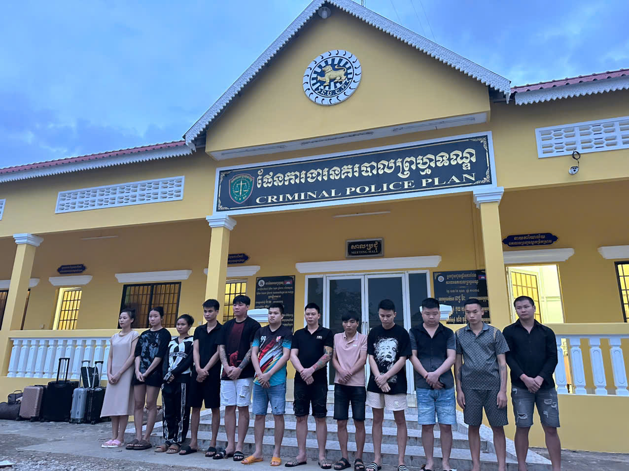 Triệt xóa đường dây lừa bán xe thanh lý hải quan ở nước ngoài- Ảnh 1. Triệt xóa đường dây lừa bán xe thanh lý hải quan ở nước ngoài- Ảnh 1.