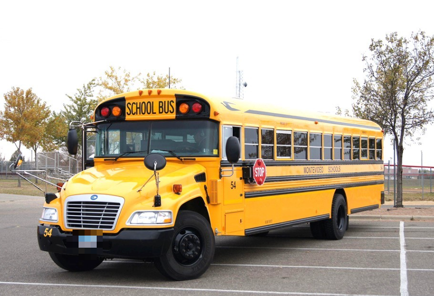 Từ 2025, xe chở học sinh phải c&oacute; nhận diện ra sao?- Ảnh 1.