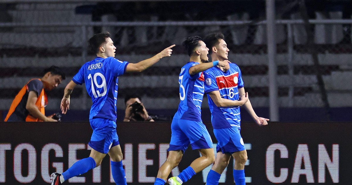 Chưa v&agrave;o chung kết AFF Cup, sao Philippines đ&atilde; hẹn t&aacute;i đấu tuyển Việt Nam- Ảnh 1.