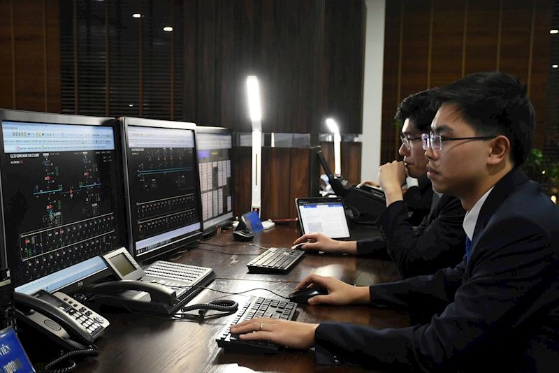 EVNHANOI chuẩn bị c&aacute;c phương &aacute;n đảm bảo vận h&agrave;nh, cung ứng điện cho Thủ đ&ocirc; năm 2025- Ảnh 1.