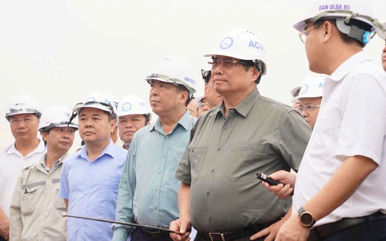 Thủ tướng: Phải x&acirc;y đường cất, hạ c&aacute;nh thứ hai s&acirc;n bay Long Th&agrave;nh đầu năm 2025