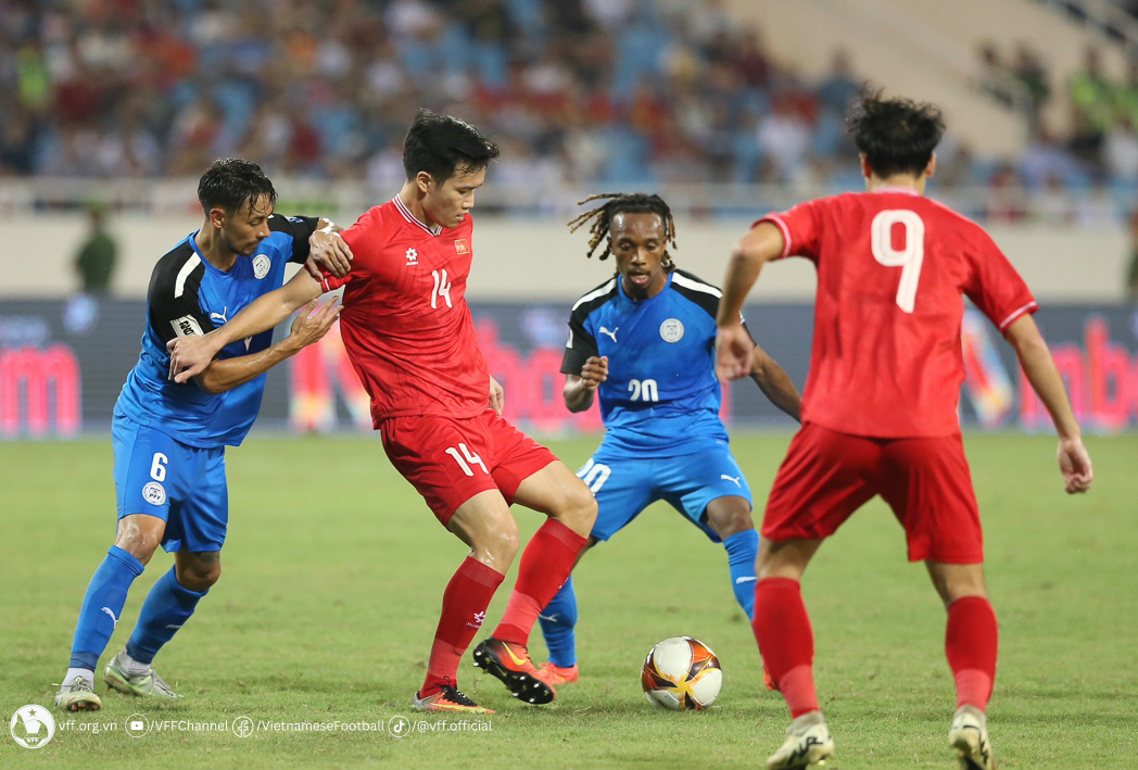 V&eacute; xem trận tuyển Việt Nam gặp Philippines tại AFF Cup 2024 chỉ bằng 1 b&aacute;t phở- Ảnh 1.