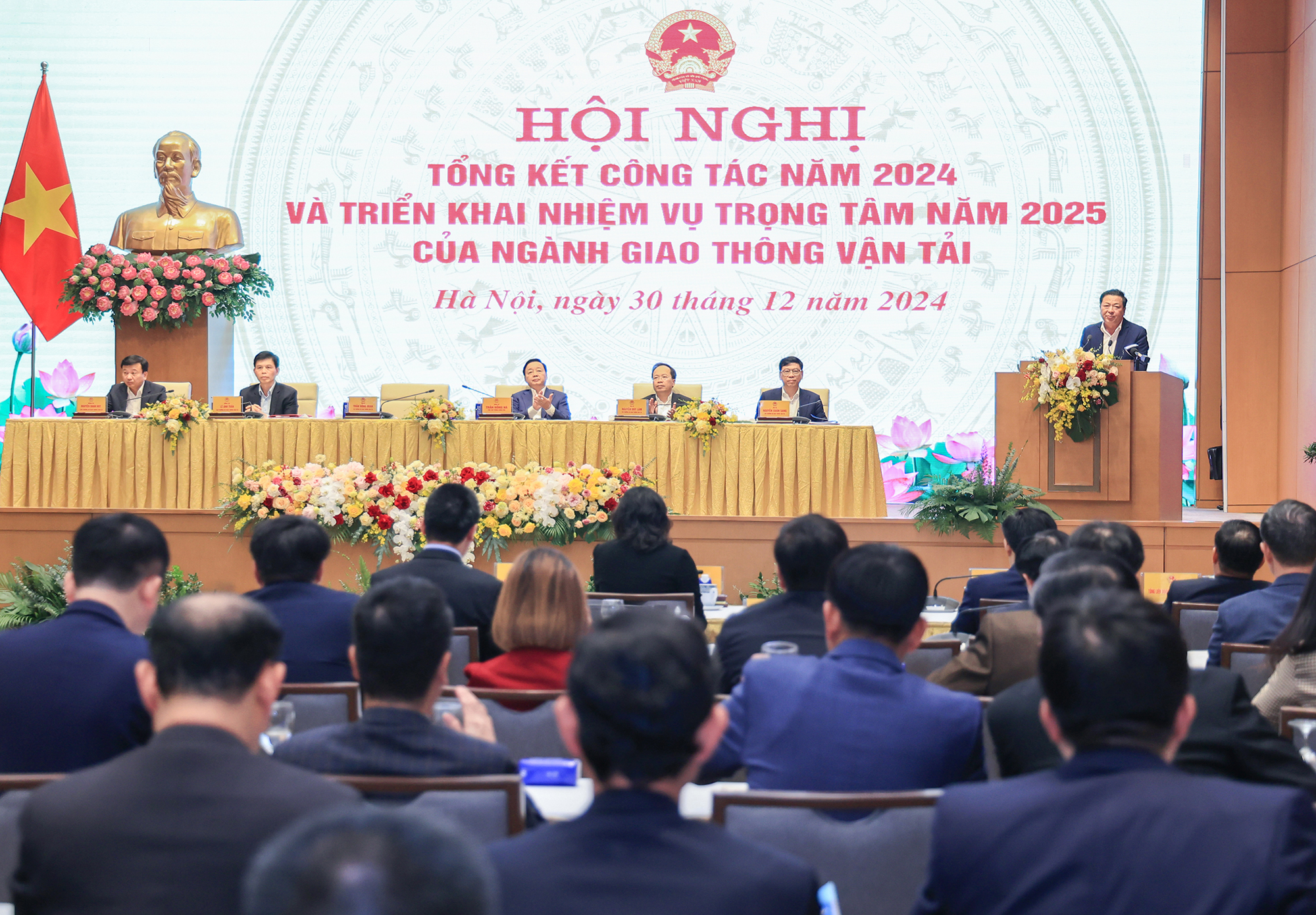 Ng&agrave;nh GTVT một năm nhiều điểm s&aacute;ng- Ảnh 2.