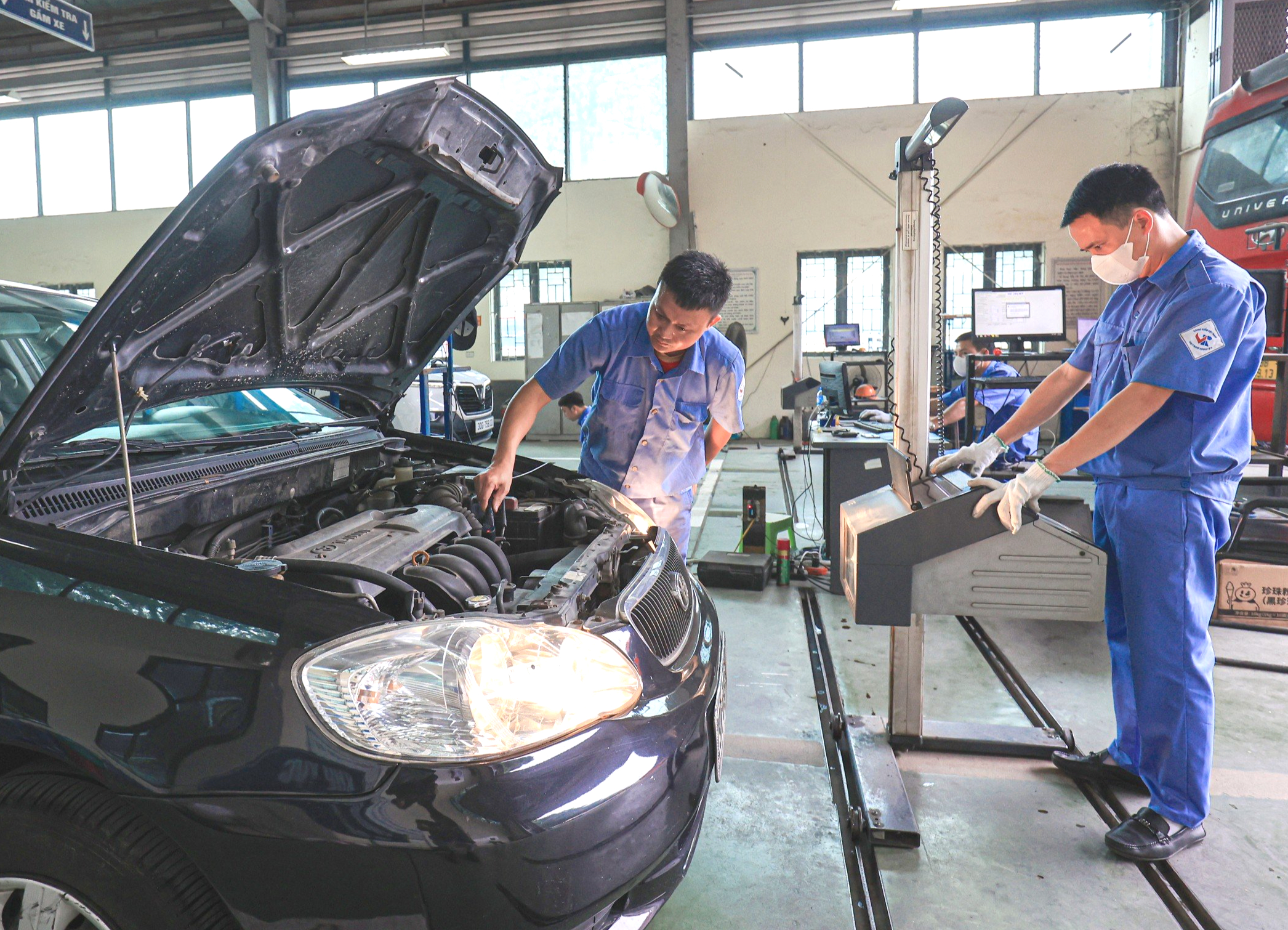 Quy chuẩn mới về đèn chiếu sáng trên xe ô tô- Ảnh 1. Quy chuẩn mới về đèn chiếu sáng trên xe ô tô- Ảnh 1.