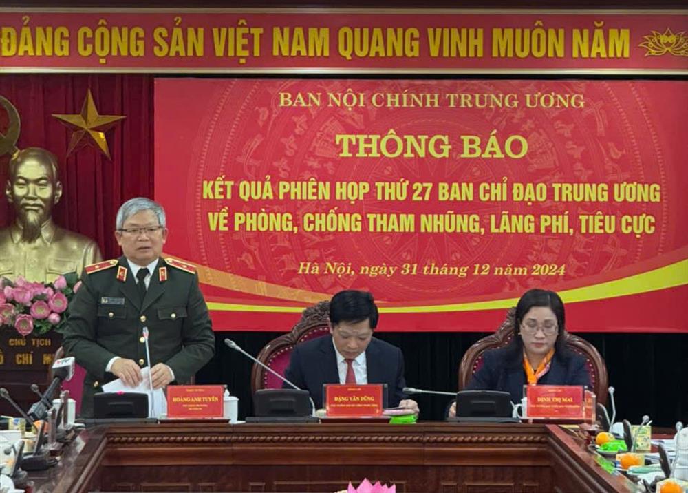 Cựu Gi&aacute;m đốc C&ocirc;ng ty V&agrave;ng bạc SJC L&ecirc; Th&uacute;y Hằng bị khởi tố- Ảnh 1.