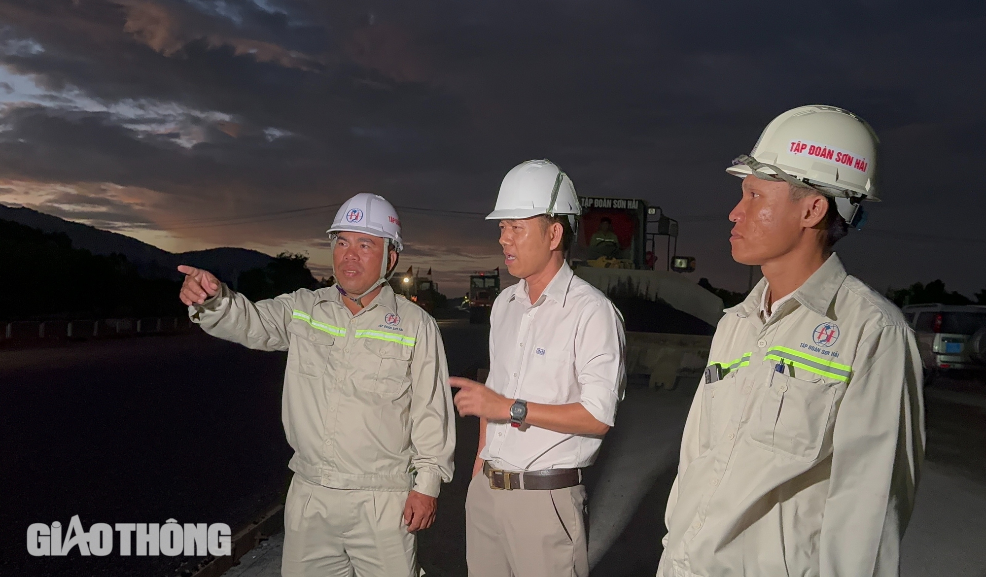 Xuy&ecirc;n đ&ecirc;m thảm nhựa, đ&oacute;n năm mới 2025 tr&ecirc;n cao tốc Bi&ecirc;n H&ograve;a - Vũng T&agrave;u- Ảnh 4.
