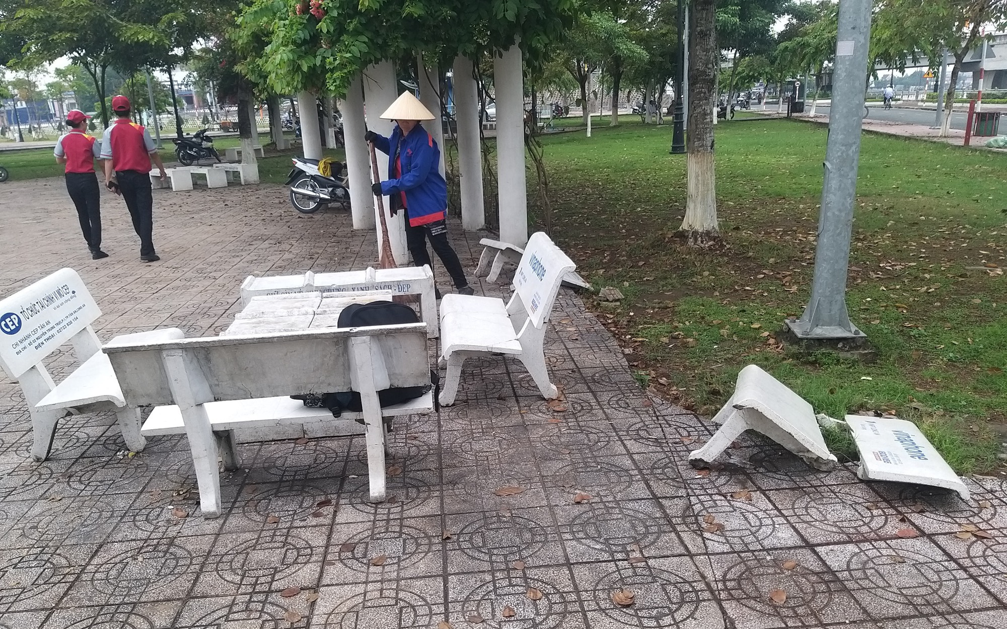 Công viên trăm tỷ ở Long An đã khắc phục các hạng mục hư hỏng- Ảnh 3. Công viên trăm tỷ ở Long An hoạt động 2 năm đã xuống cấp nặng