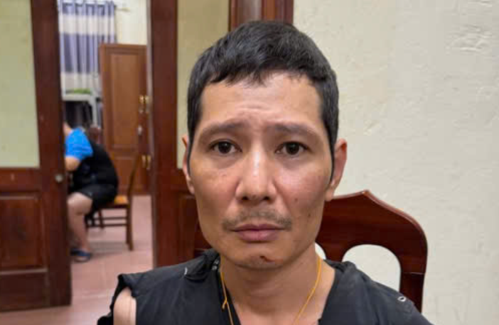 C&ocirc;ng an H&ograve;a B&igrave;nh th&ocirc;ng tin vụ thầy gi&aacute;o trường chuy&ecirc;n bị h&agrave;ng x&oacute;m đ&acirc;m tử vong- Ảnh 1.