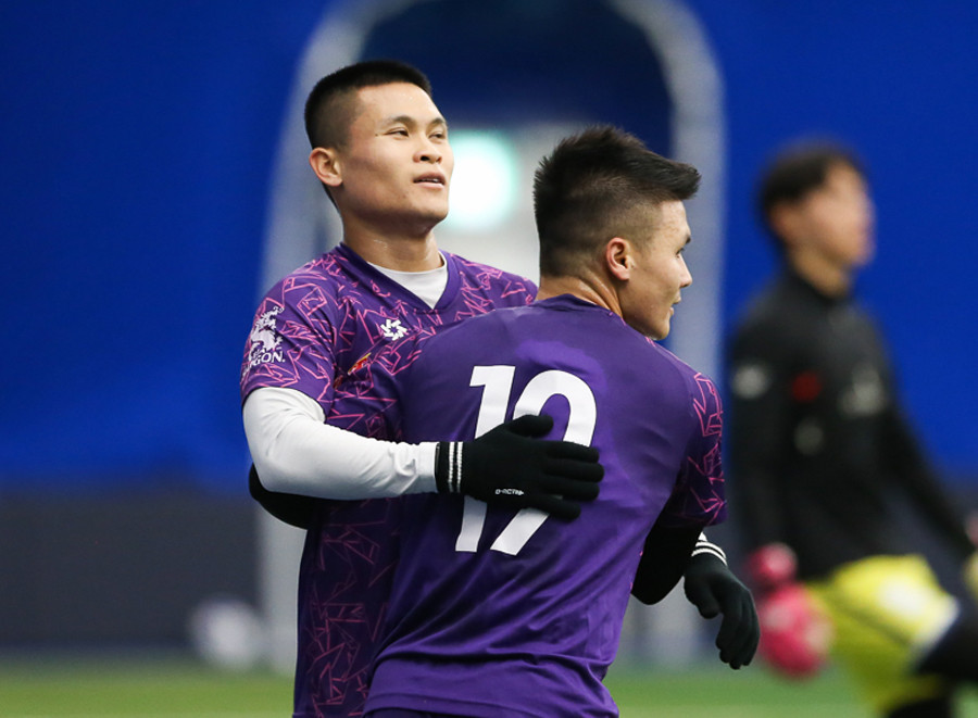 2 trụ cột tuyển Việt Nam khiến HLV Kim Sang-sik lo lắng trước trận ra qu&acirc;n AFF Cup- Ảnh 1.