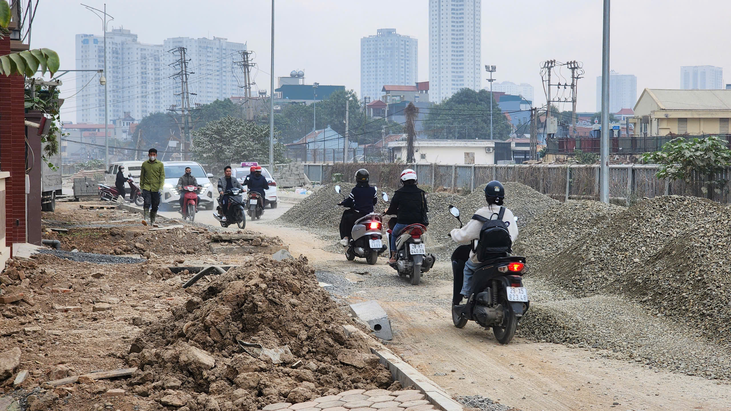 Dân khổ vì dự án nghìn tỷ thi công kiểu đối phó giữa Thủ đô- Ảnh 1. Dân khổ vì dự án nghìn tỷ thi công kiểu đối phó giữa Thủ đô- Ảnh 1.