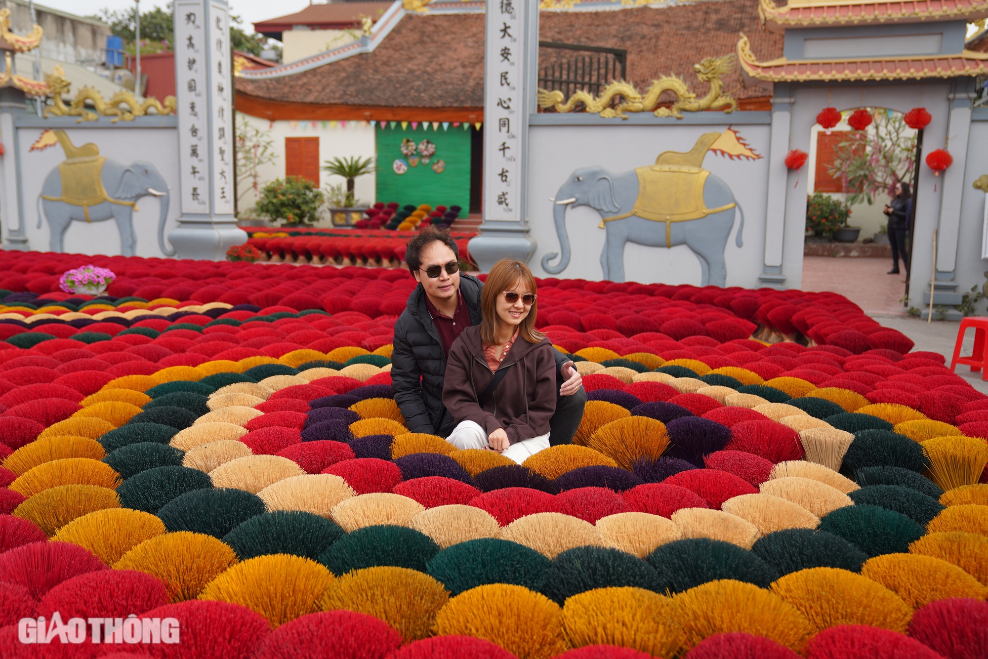 Làng làm hương thủ công lớn nhất Hà Nội tất bật chuẩn bị hàng Tết- Ảnh 11. Làng làm hương thủ công lớn nhất Hà Nội tất bật chuẩn bị hàng Tết- Ảnh 11.