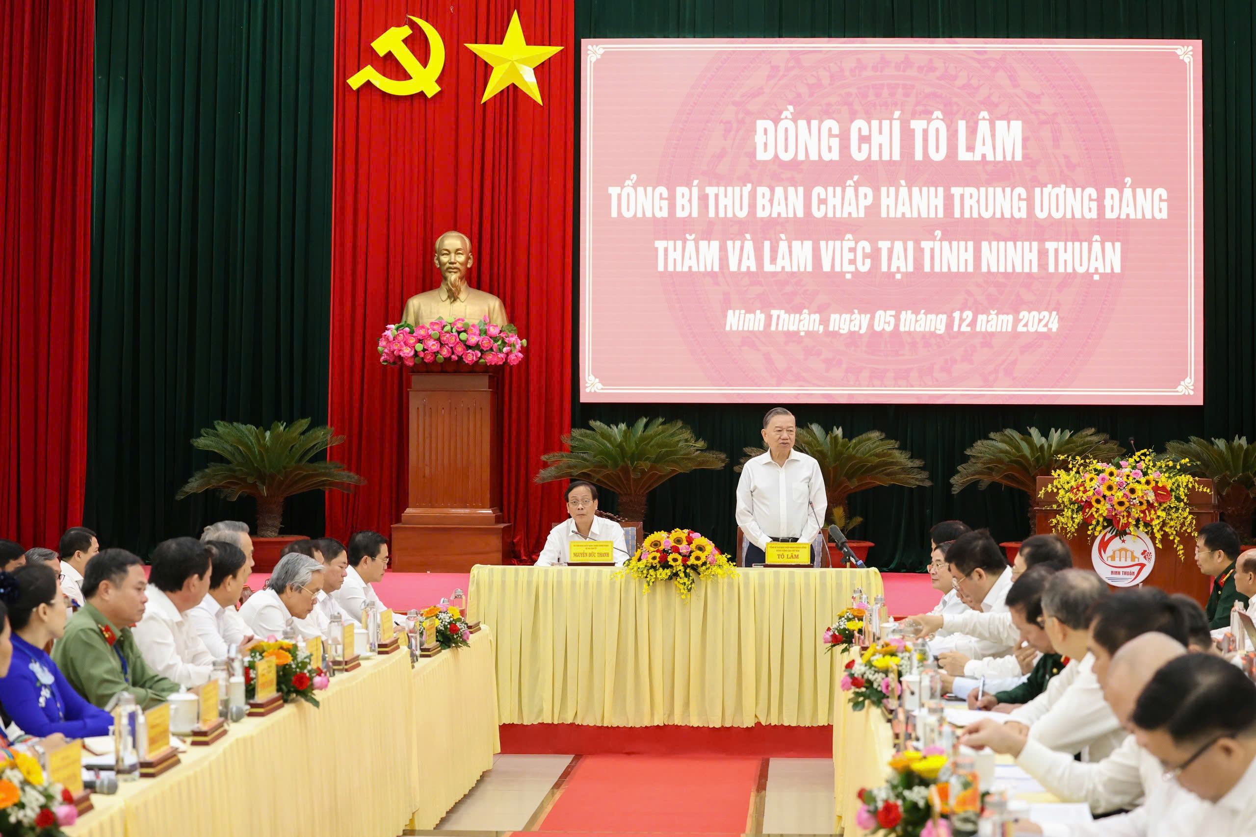 Tổng B&iacute; thư T&ocirc; L&acirc;m: Ninh Thuận biến th&aacute;ch thức th&agrave;nh cơ hội, mở ra con đường ph&aacute;t triển- Ảnh 1.