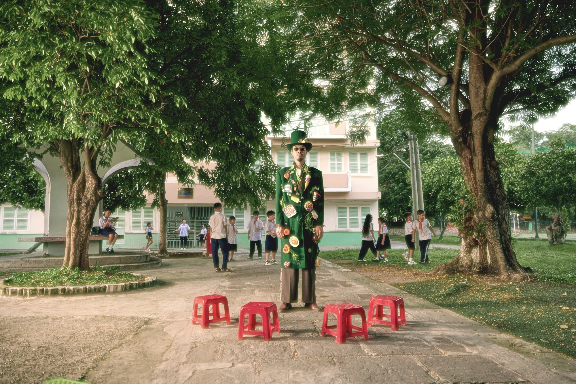 "Triệu điều nhỏ xíu" của Đen Vâu có làm khán giả "xiêu lòng"?- Ảnh 4. "Triệu điều nhỏ xíu" của Đen Vâu có làm khán giả "xiêu lòng"?- Ảnh 4.