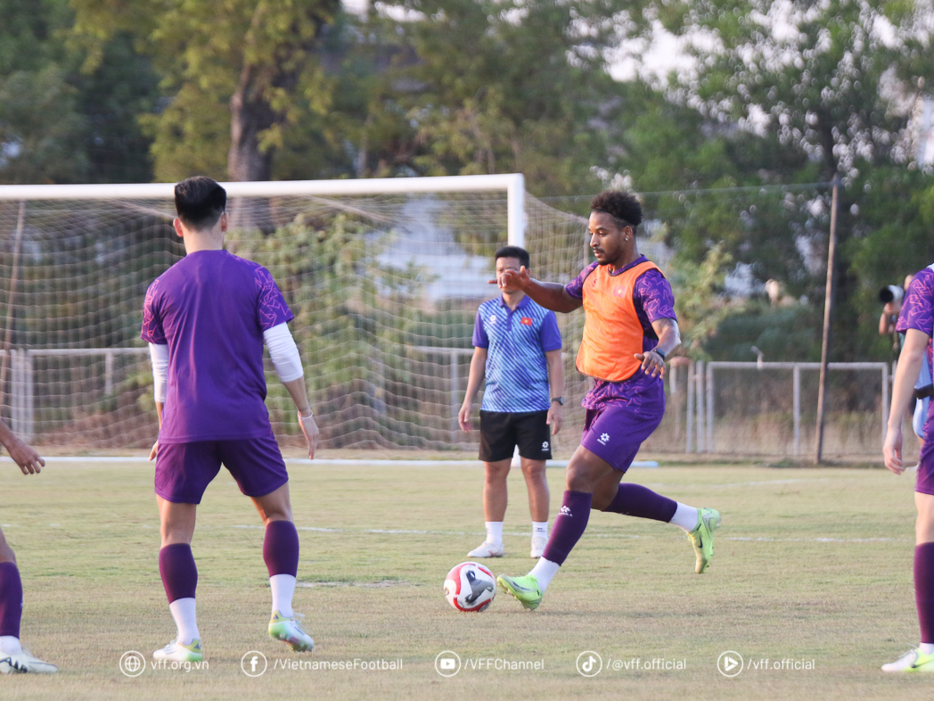 &ldquo;M&aacute;y ghi b&agrave;n&rdquo; ở V-League đặt mục ti&ecirc;u lật ng&ocirc;i Th&aacute;i Lan tại AFF Cup- Ảnh 1.
