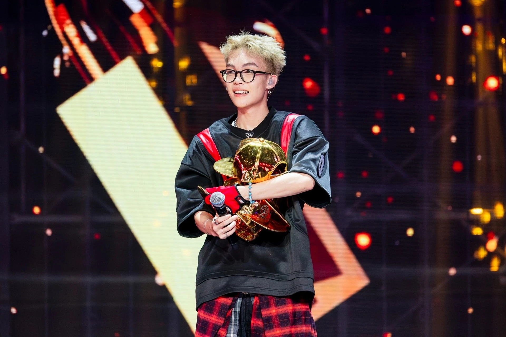 Rap Việt bị chỉ trích dàn dựng kịch bản, dọn đường cho bạn thân Hiếu Thứ Hai- Ảnh 1. Rap Việt bị chỉ trích dàn dựng kịch bản, dọn đường cho bạn thân Hiếu Thứ Hai- Ảnh 1.