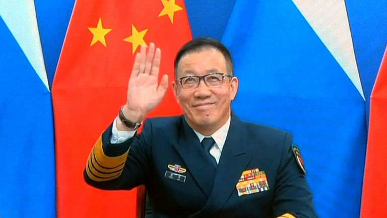RT: Bộ trưởng Bộ Quốc ph&ograve;ng Trung Quốc hứa ủng hộ Nga về vấn đề Ukraine- Ảnh 1.
