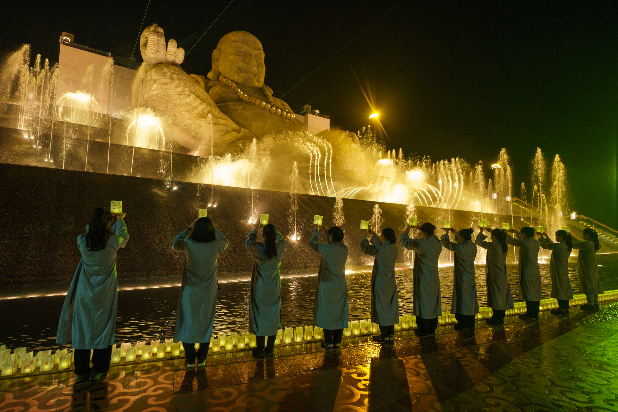 Chiêm bái tượng Phật Di Lặc ghép từ 6.688 phiến đá sa thạch ở Tây Ninh- Ảnh 13. Chiêm bái tượng Phật Di Lặc ghép từ 6.688 phiến đá sa thạch ở Tây Ninh- Ảnh 13.