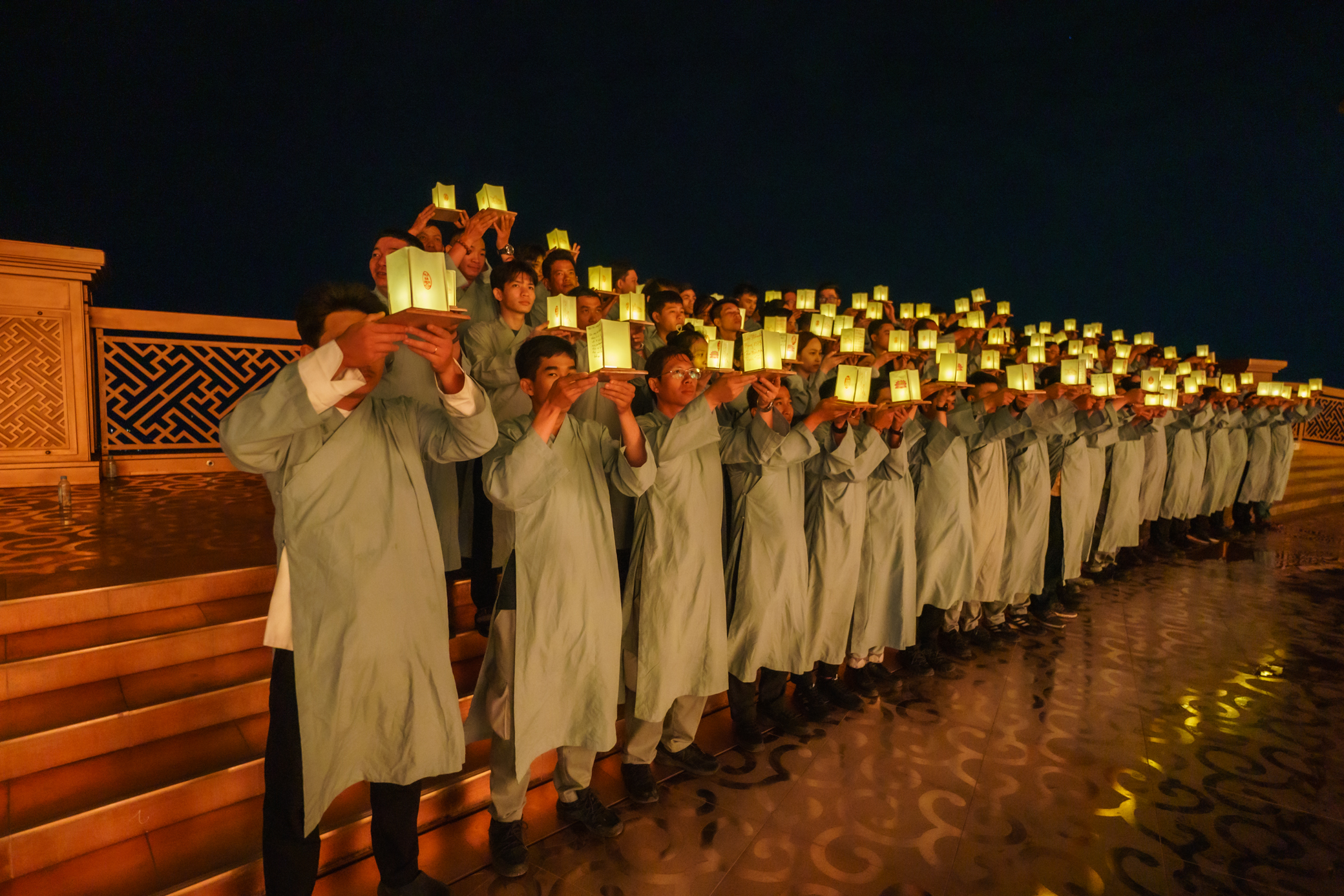 Chiêm bái tượng Phật Di Lặc ghép từ 6.688 phiến đá sa thạch ở Tây Ninh- Ảnh 9. Chiêm bái tượng Phật Di Lặc ghép từ 6.688 phiến đá sa thạch ở Tây Ninh- Ảnh 9.