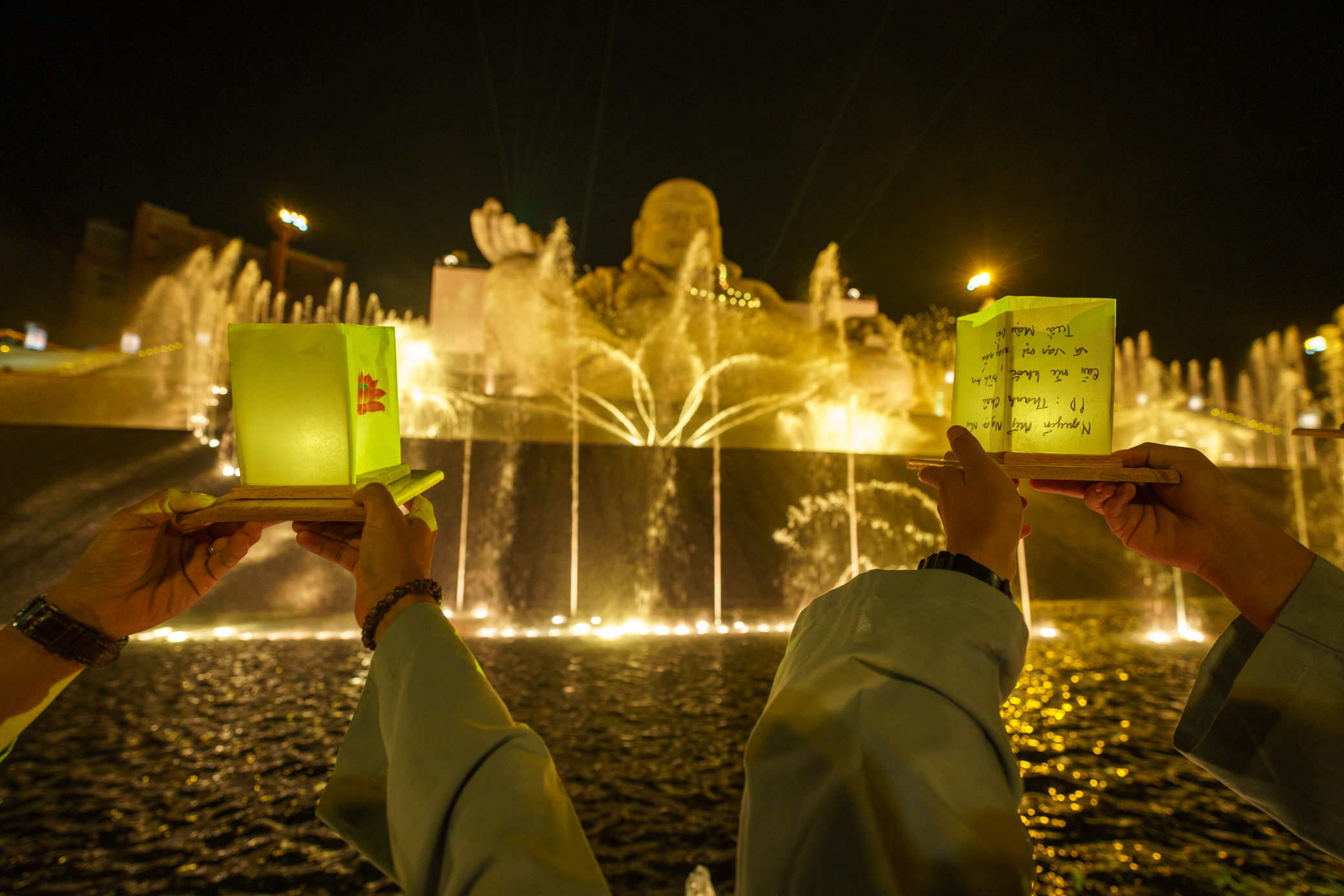 Chiêm bái tượng Phật Di Lặc ghép từ 6.688 phiến đá sa thạch ở Tây Ninh- Ảnh 11. Chiêm bái tượng Phật Di Lặc ghép từ 6.688 phiến đá sa thạch ở Tây Ninh- Ảnh 11.