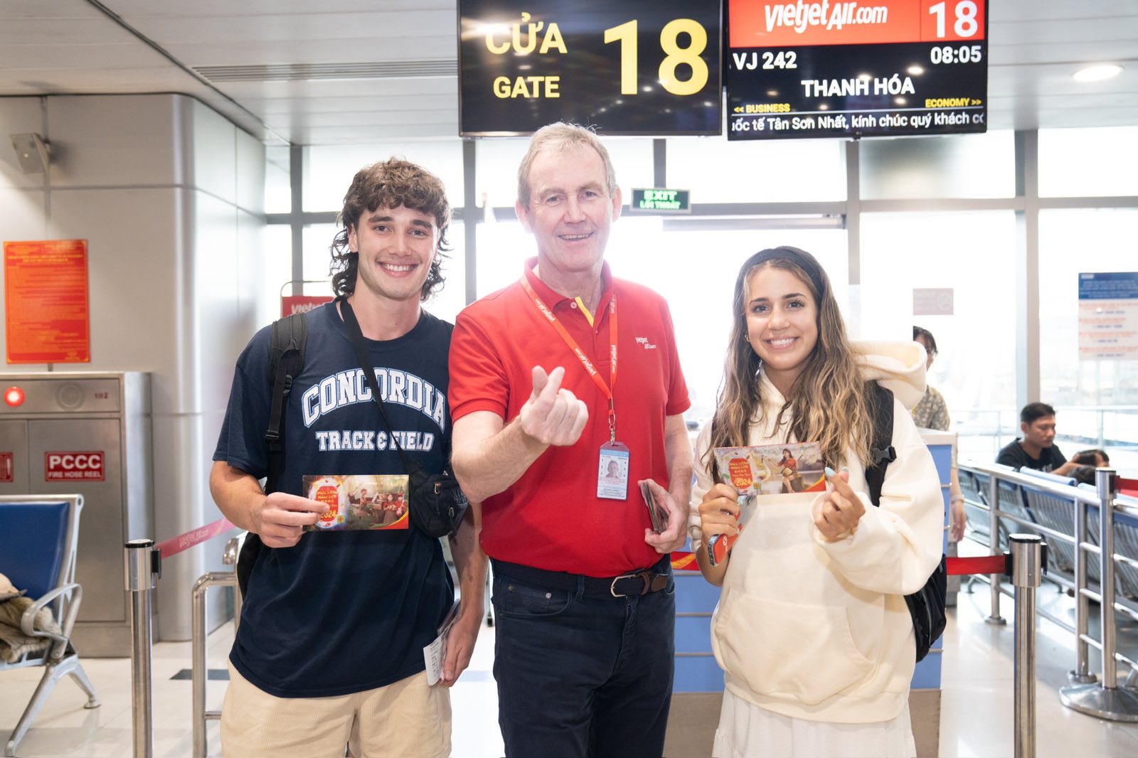 Xuất hành ngày mùng 1 Tết Giáp Thìn, Vietjet lì xì may mắn cho khách hàng- Ảnh 7. Xuất hành ngày mùng 1 Tết Giáp Thìn, Vietjet lì xì may mắn cho khách hàng- Ảnh 7.