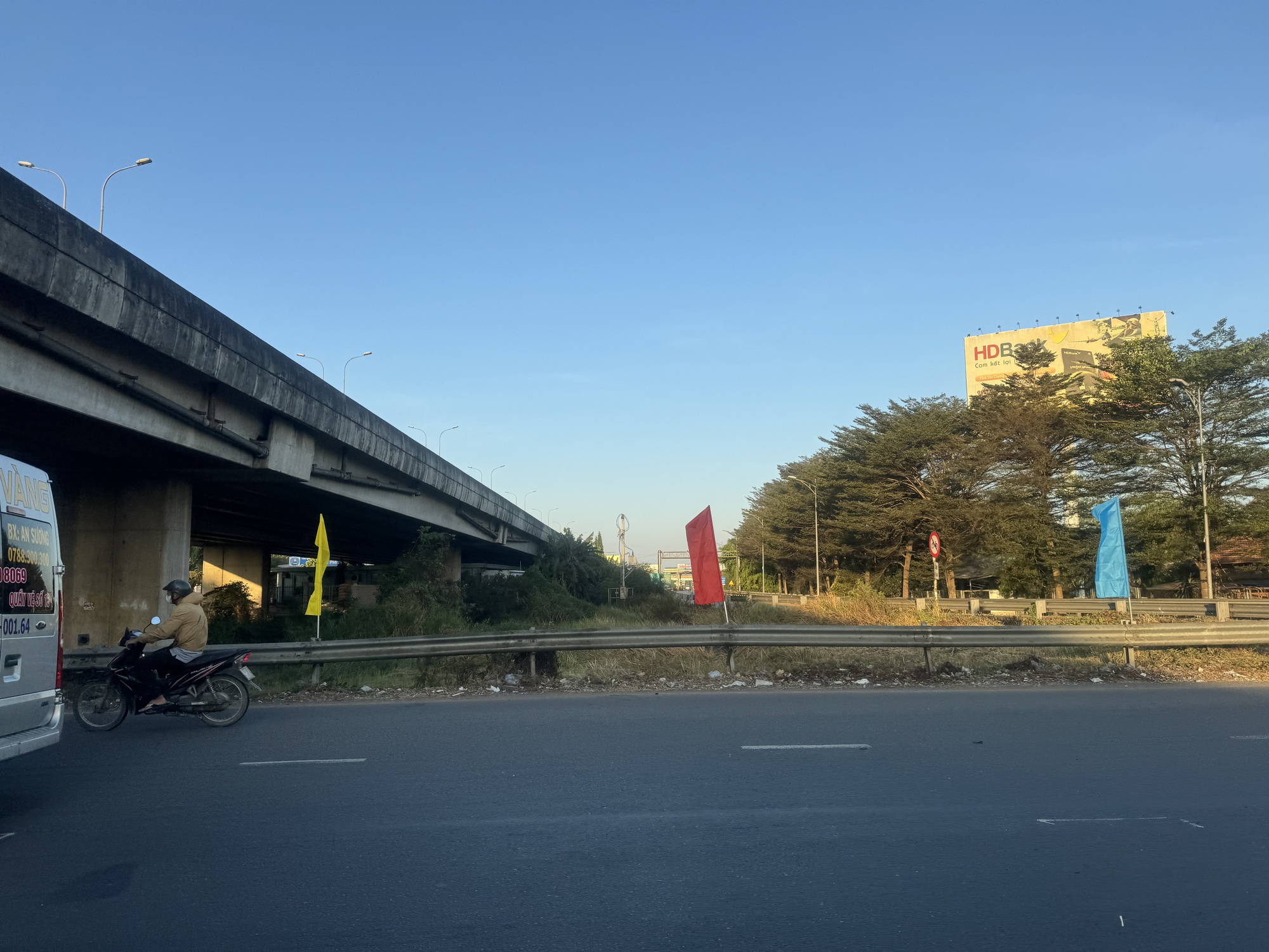 S&aacute;ng m&ugrave;ng 2 Tết, đường từ TP.HCM đi Phan Thiết, Nha Trang, Vũng T&agrave;u th&ocirc;ng tho&aacute;ng- Ảnh 2.