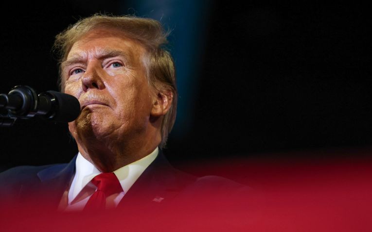 Ông Trump úp mở khả năng dùng vũ lực, kinh tế kiểm soát kênh đào Panama, Greenland- Ảnh 2. Nhà Trắng nói gì khi ông Trump dọa không bảo vệ NATO nếu chậm đóng tiền?