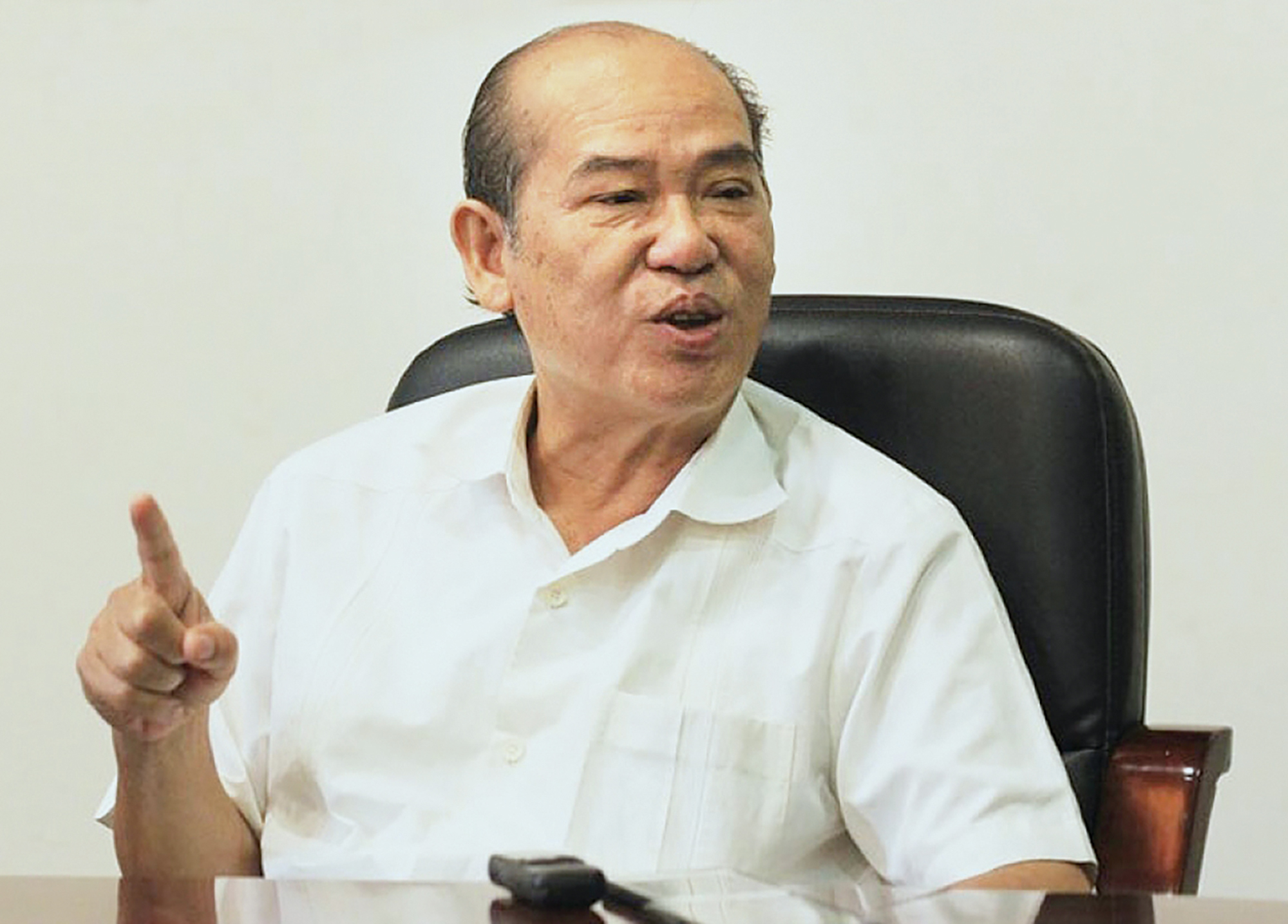 Khi &ldquo;cởi &aacute;o từ quan&rdquo; th&agrave;nh chuyện b&igrave;nh thường- Ảnh 1.