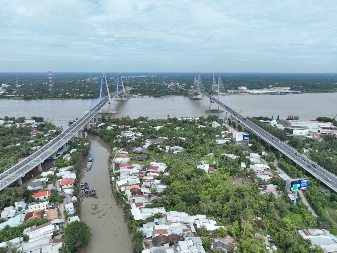 Tết n&agrave;y, người miền T&acirc;y kh&ocirc;ng c&ograve;n &aacute;m ảnh cảnh kẹt xe- Ảnh 2.