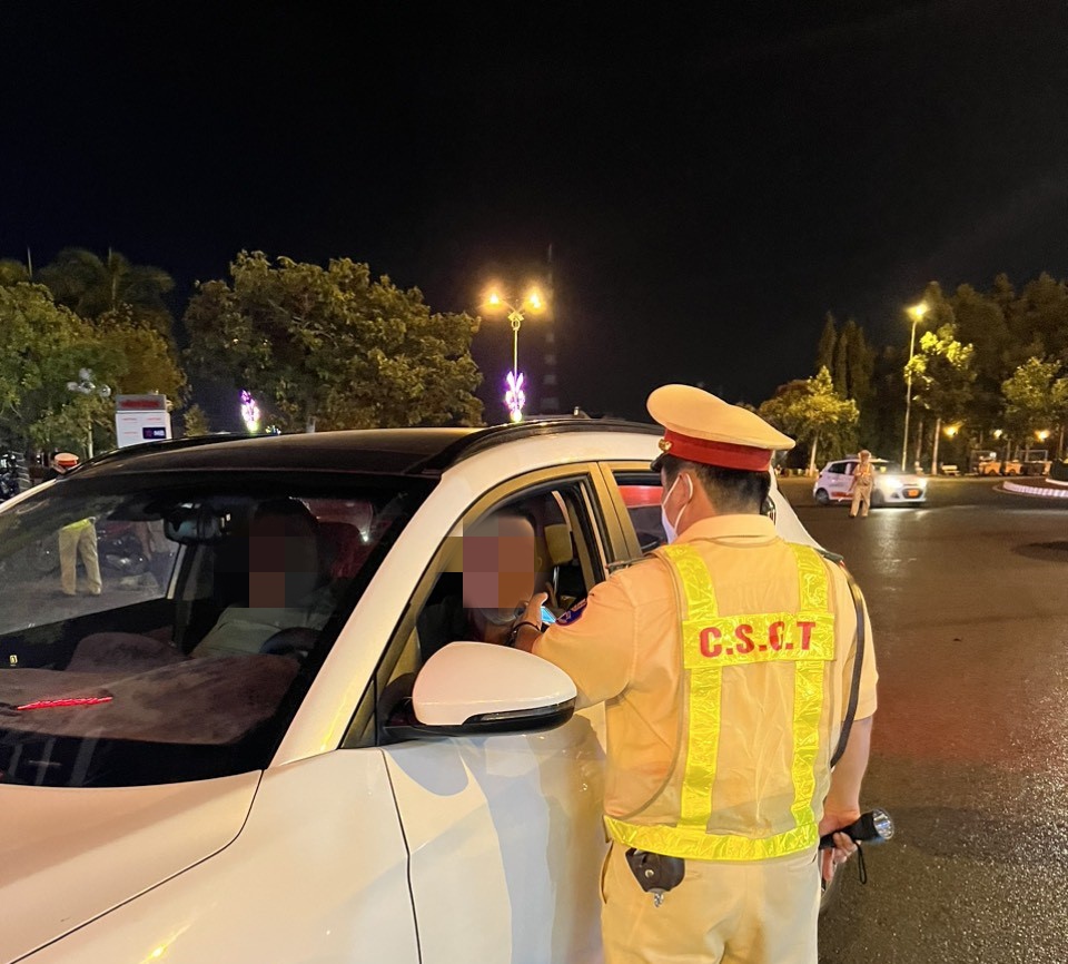 B&igrave;nh Thuận ph&aacute;t hiện h&agrave;ng trăm 